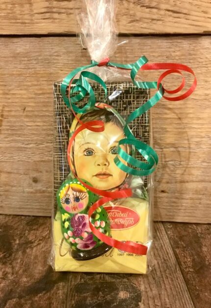 Melkchocolade "Alenka" met een magneet / Шоколадка "Алёнка" с магнитиком