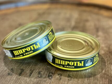Gerookte sprot in olie / Шпроты копчёные в масле / Smoked sprats in oil