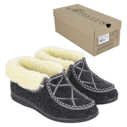 Zwarte pantoffels / Тапочки черные