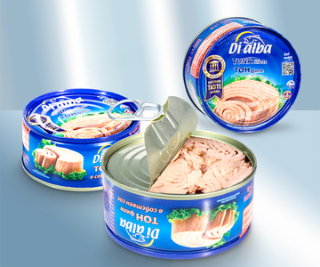 Tonijnfilet in pekel / Филе тунца в рассоле / Tuna fillet in brine